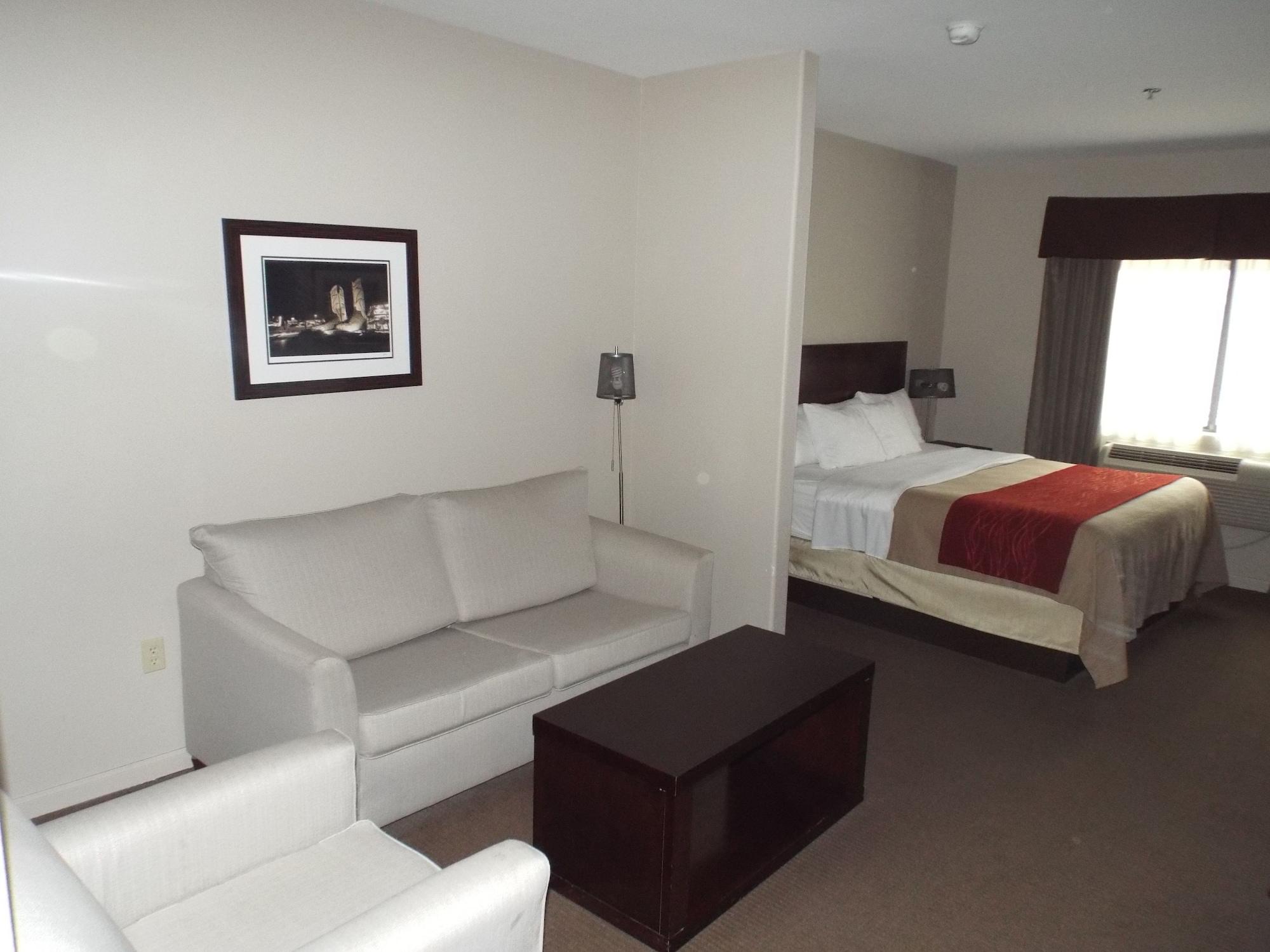 Hotel Baymont By Wyndham Columbus Exterior foto