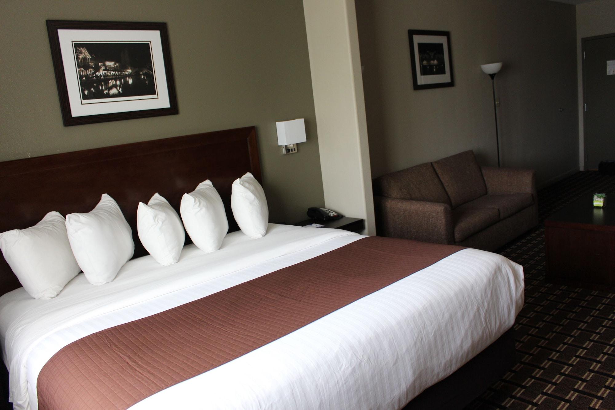 Hotel Baymont By Wyndham Columbus Exterior foto