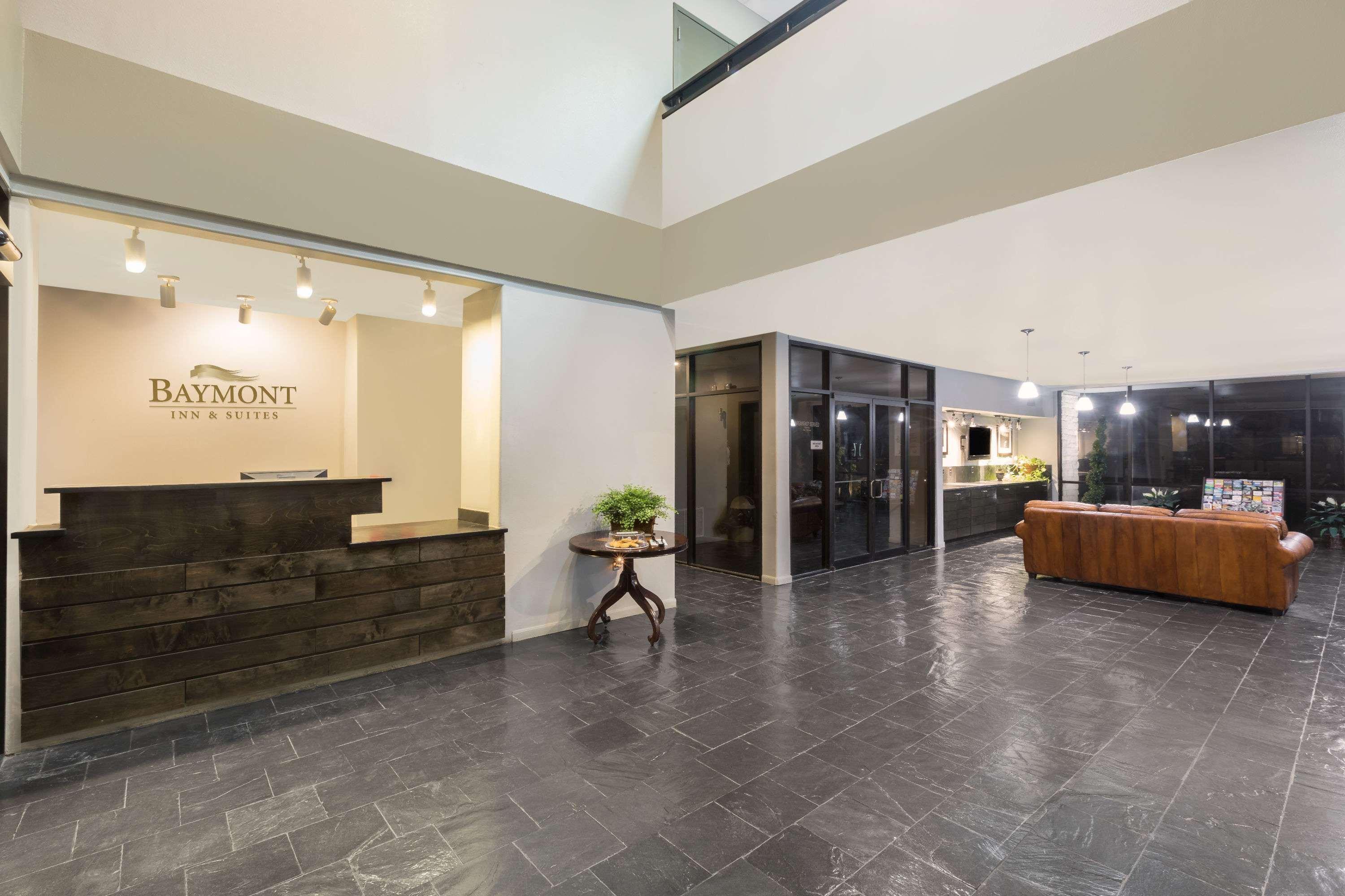 Hotel Baymont By Wyndham Columbus Exterior foto