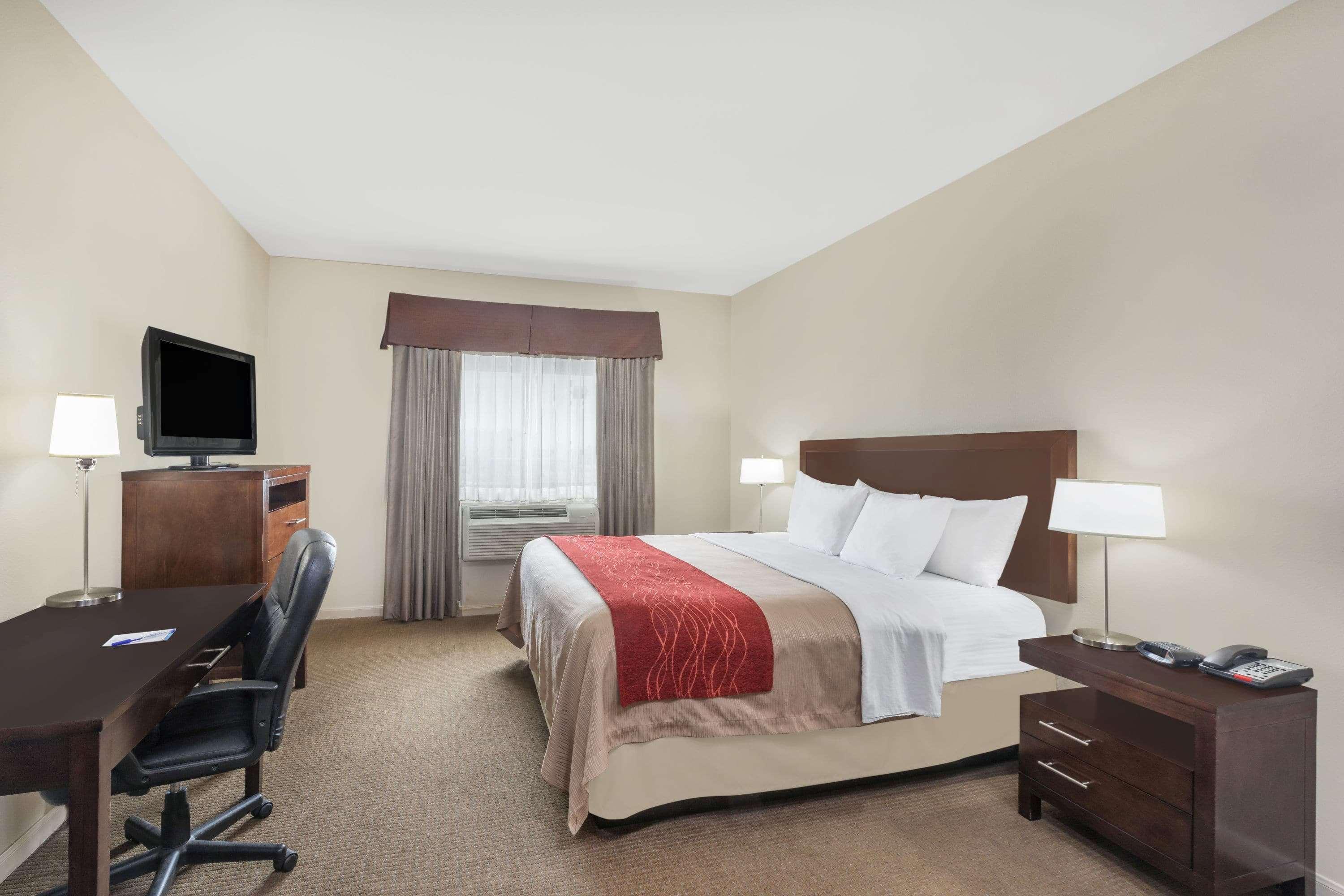 Hotel Baymont By Wyndham Columbus Exterior foto