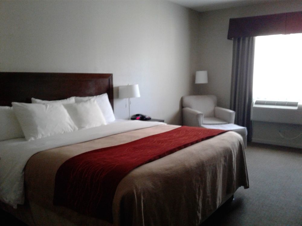 Hotel Baymont By Wyndham Columbus Exterior foto